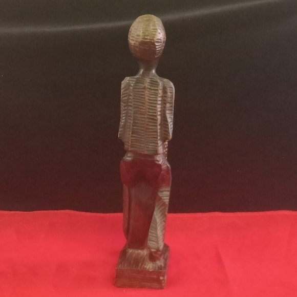 Vintage Handcarved Wood Figurine Man African With Drum Africa Primitive - Picture 3 of 6